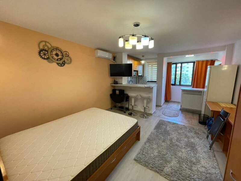 Pantelimon, Armenesc, Lidl, bl 1980, et 5